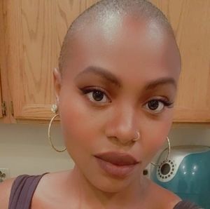 Meet your Posher, Carly